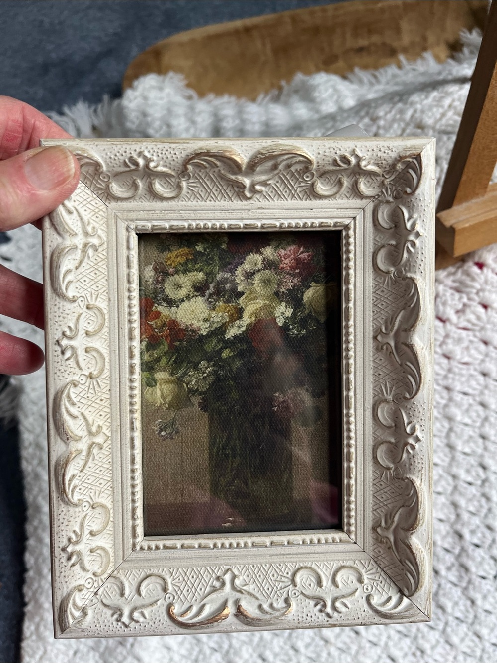 Vintage-Style Cream Ornate Picture Frame - Home Accents